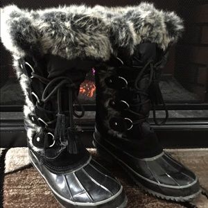 Women snow boots